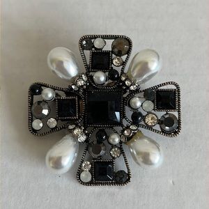 Vintage multi stone Baroque style cross brooch
